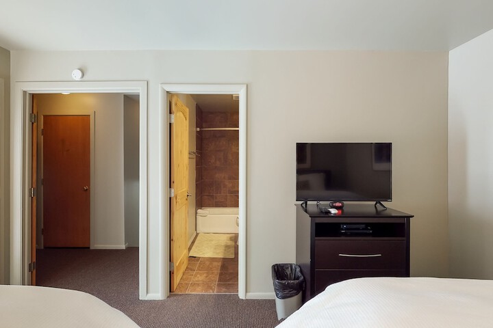 Room 62 of 165