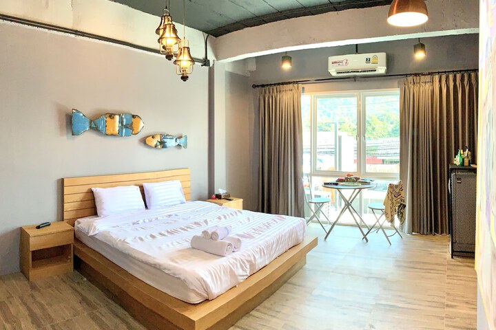 Room 14 of 24