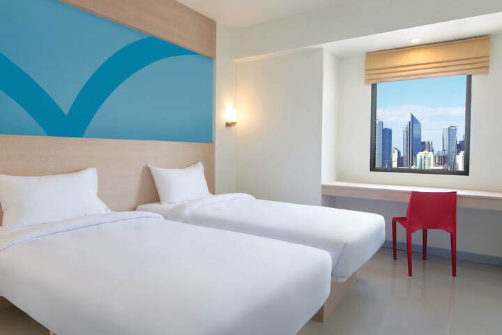 Room 5 of 28
