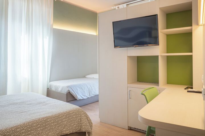 Room 70 of 241