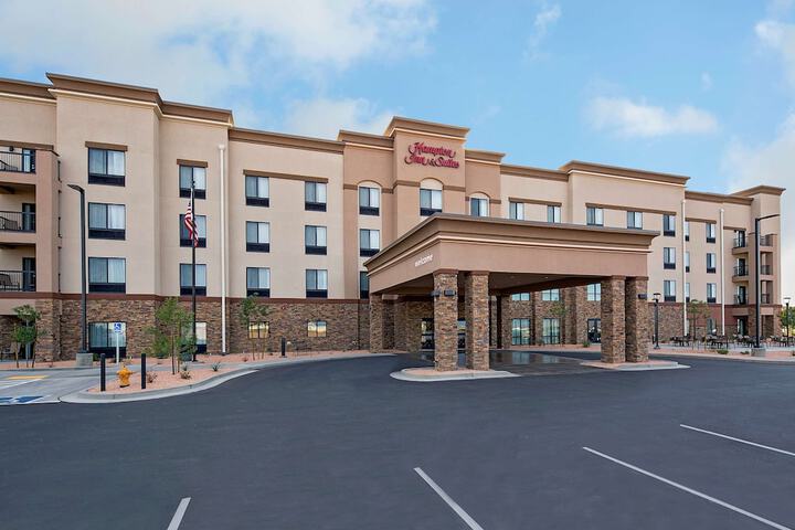 Hampton Inn &  Suites Page - Lake Powell in Page, AZ