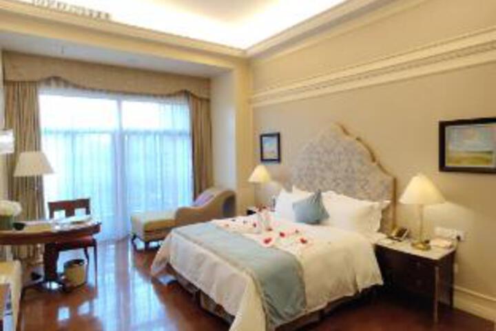 Room 22 of 23