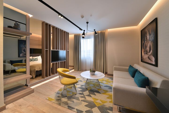 Room 30 of 62