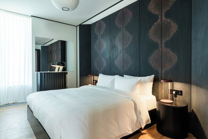 Room 69 of 280