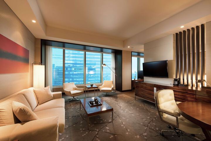 Room 30 of 111