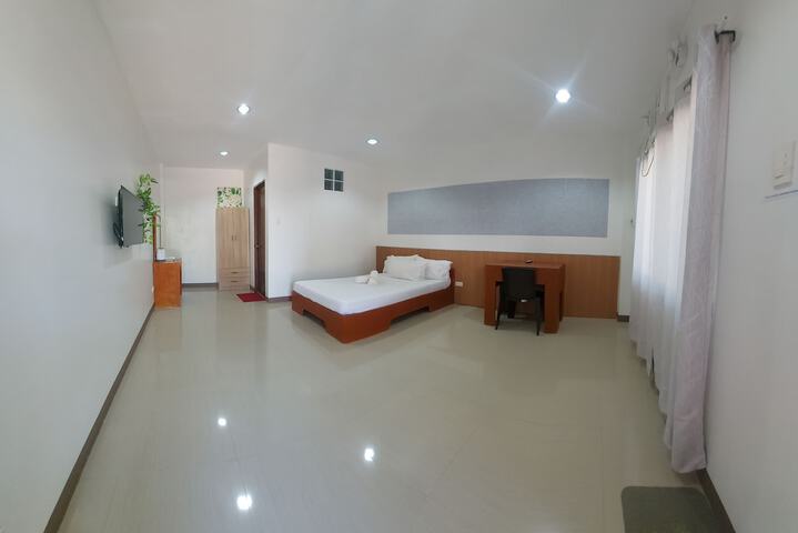 Room 3 of 21