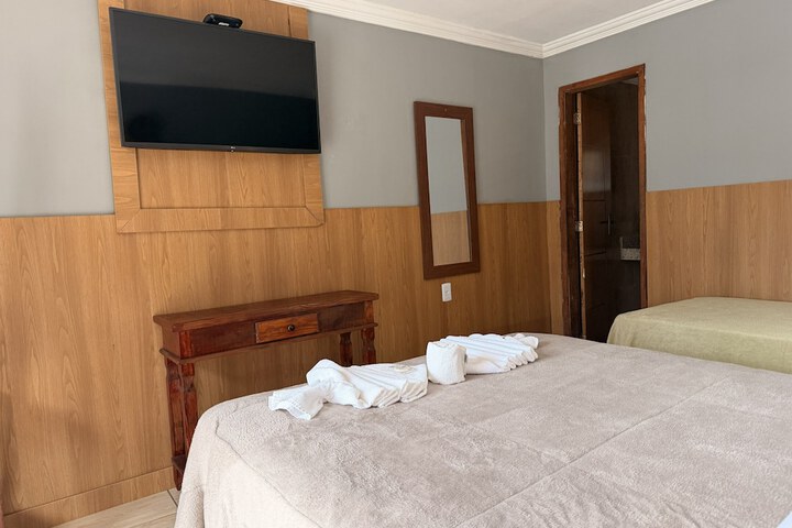 Room 13 of 66