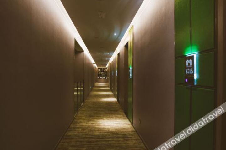 Hotel Interior 17 of 32