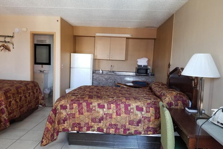 Room 12 of 35