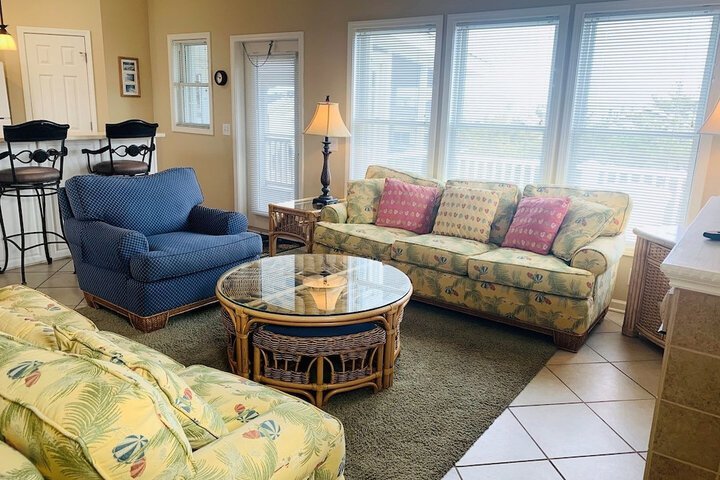 Room 15 of 36