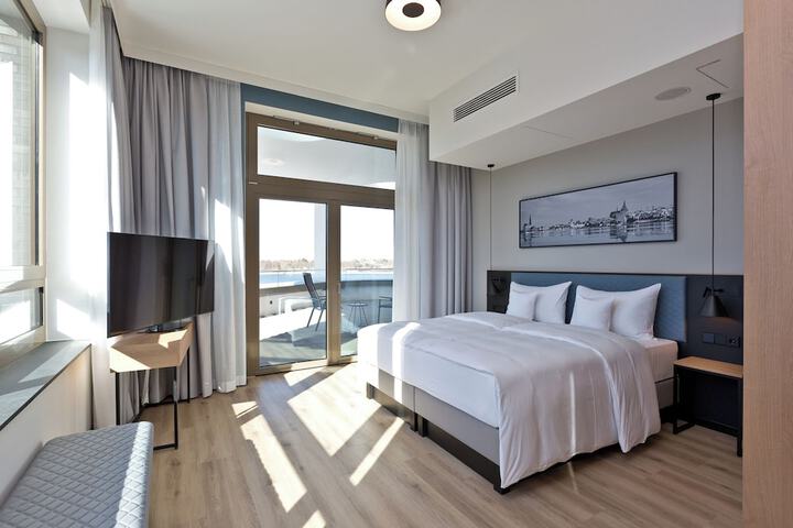 Room 18 of 73