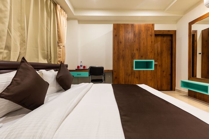 Room 10 of 62