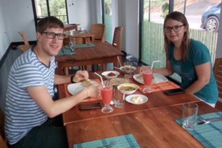 Dining 25 of 27