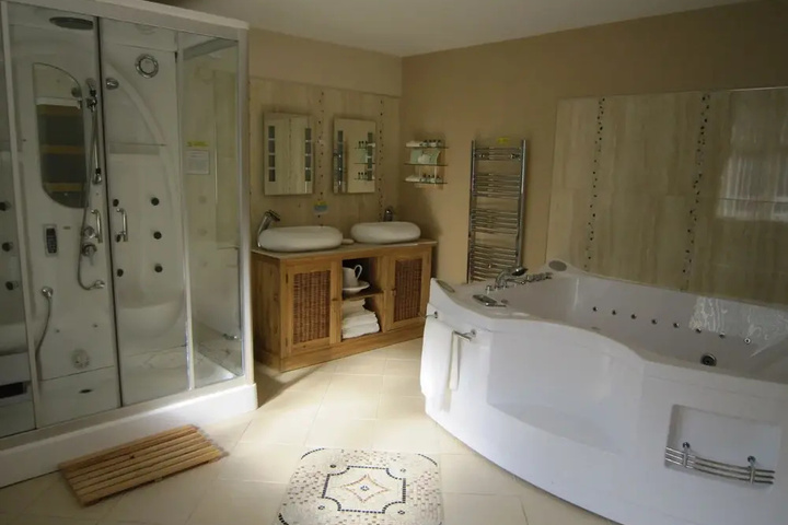 Bath Interior