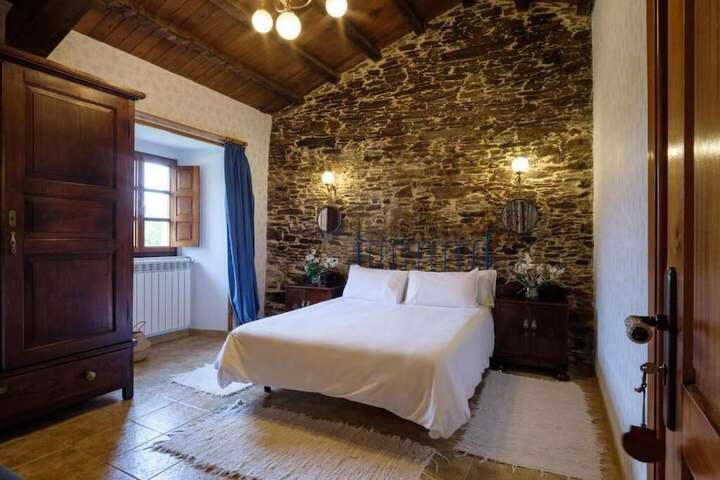 Room 5 of 20