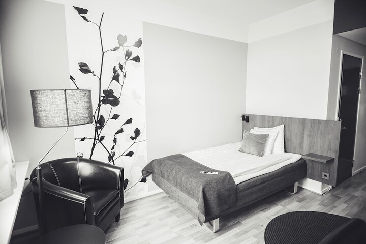Room 19 of 101