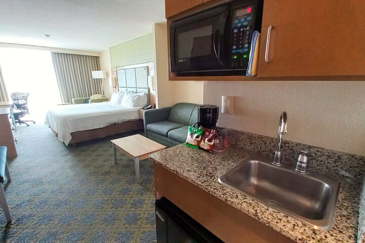 Room 21 of 76