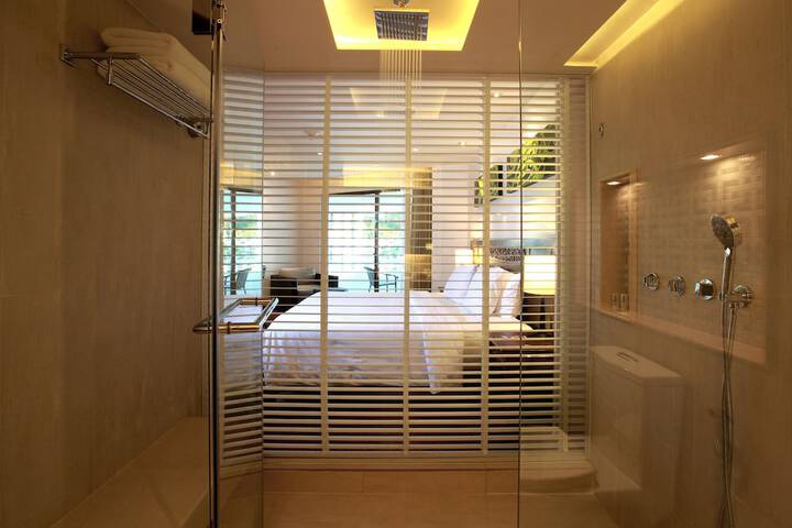 Room 56 of 297