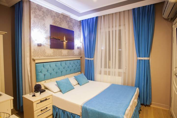 Room 5 of 28