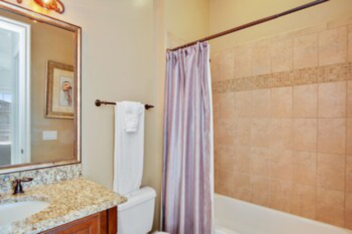 Room 4 of 37