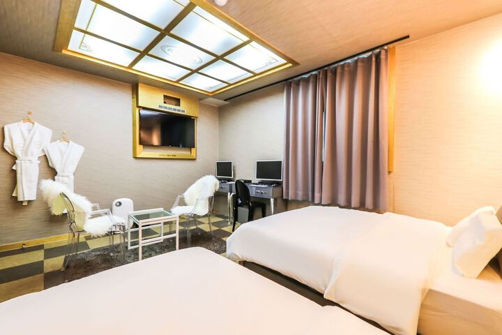 Room 113 of 138