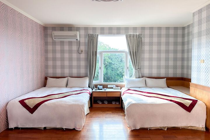 Room 9 of 60