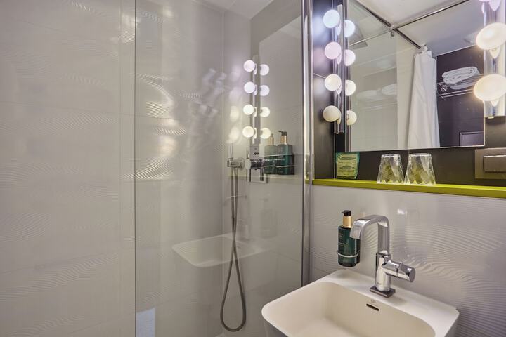 Bath Interior
