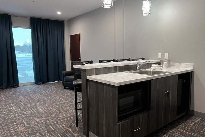 Family Room King and Bunk Bed (9 of 14)