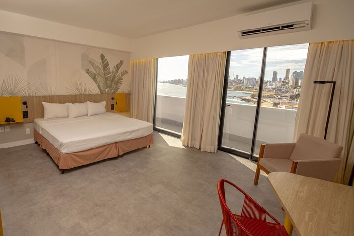 Room 34 of 84
