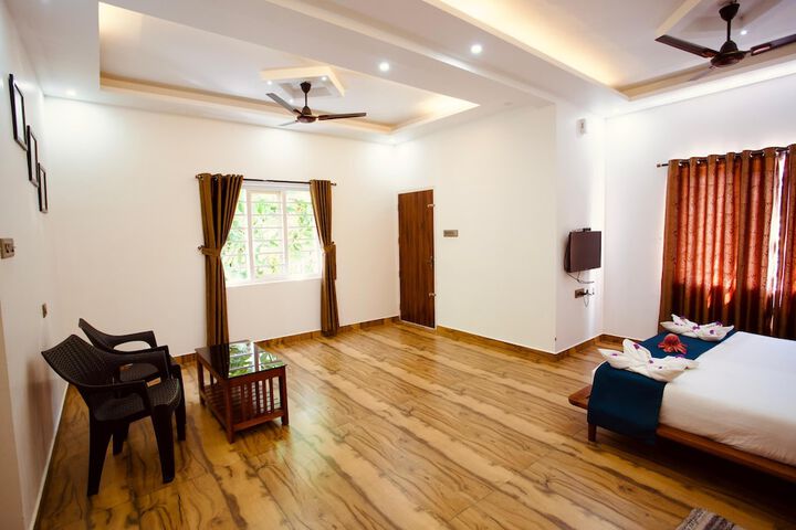 Room 3 of 35