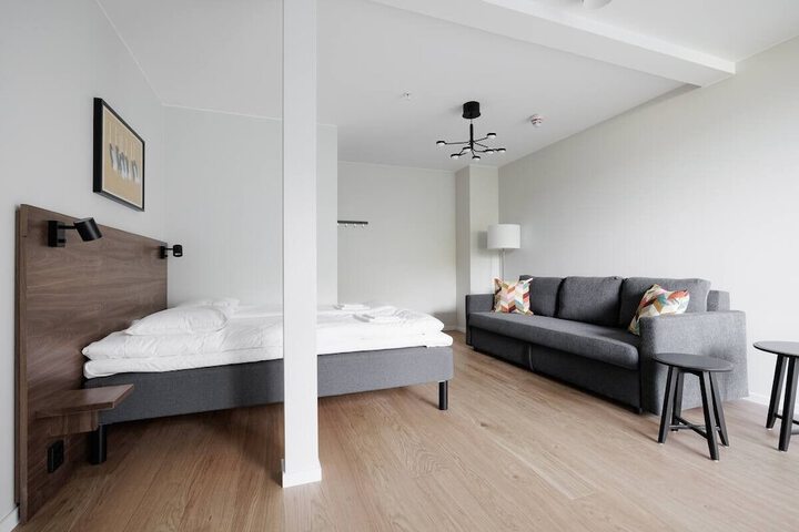 Room 72 of 162
