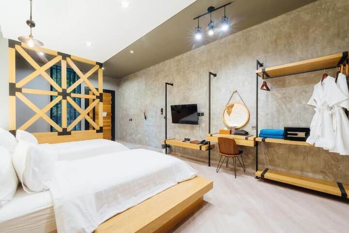 Wheeler Bed &  Bike in Chonburi