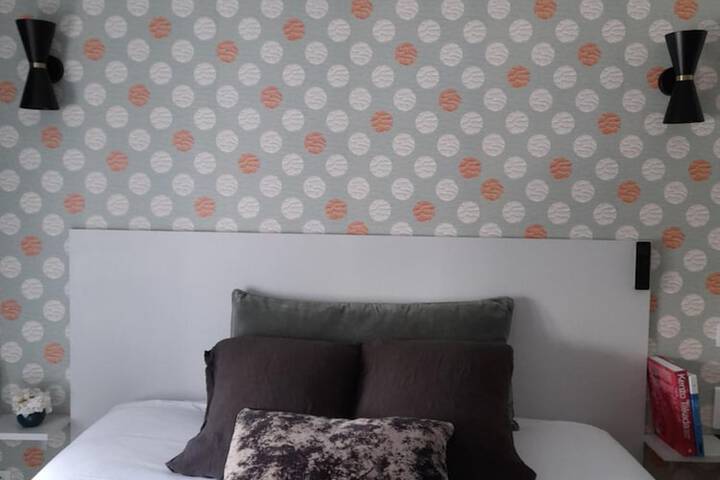 Room 6 of 36