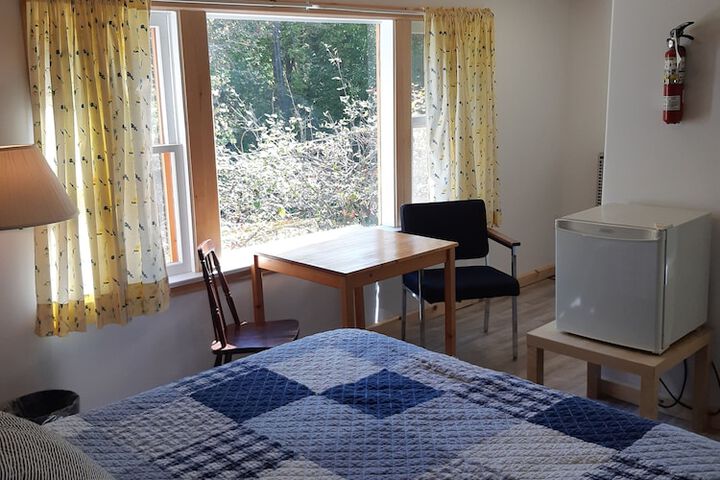 Room 107 of 215