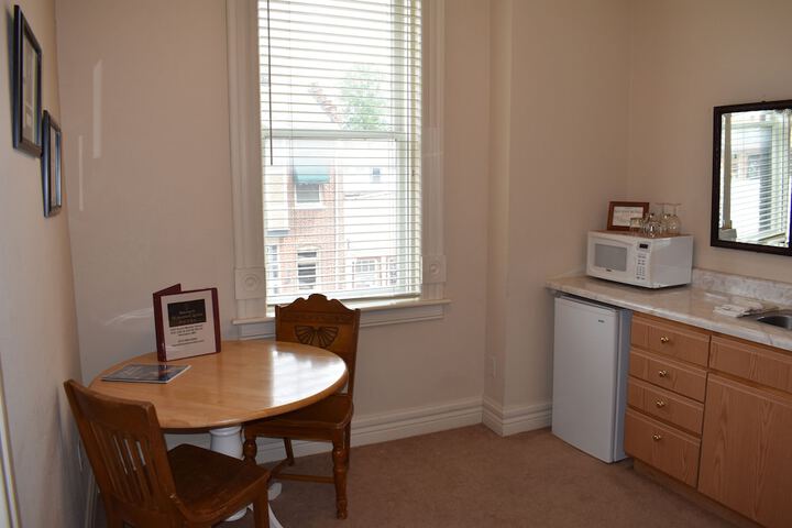 Private kitchenette