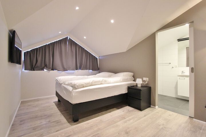 Room 14 of 51