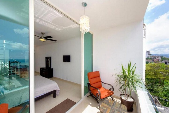 Terrace/Patio 11 of 17