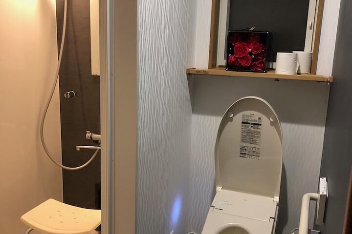 Room 10 of 31