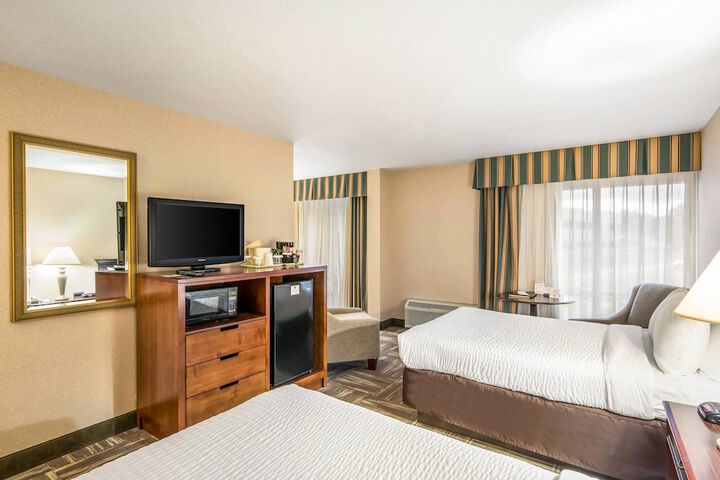 Room 42 of 90
