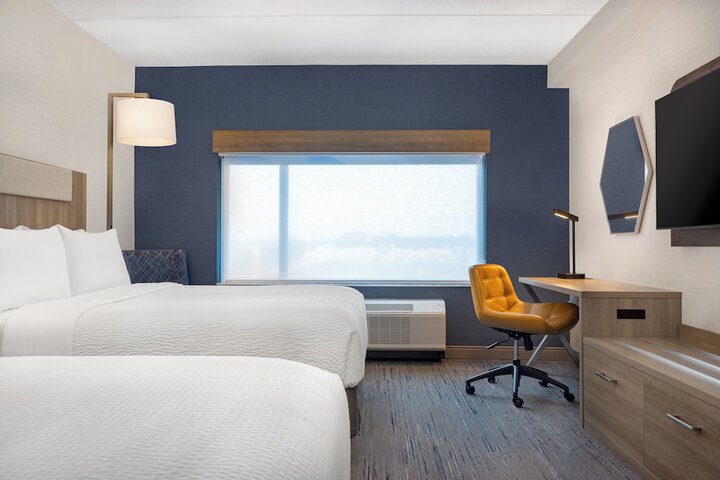Room 27 of 67