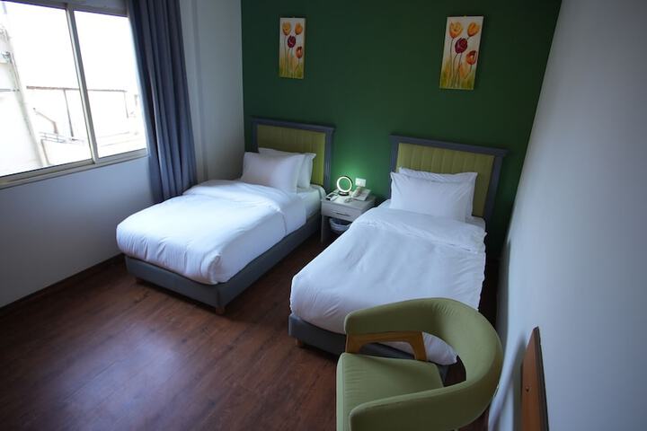 Room 18 of 59