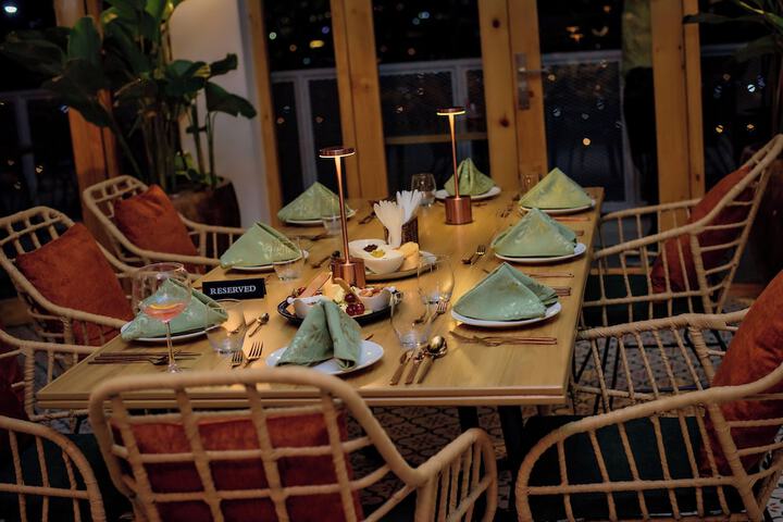 Dining 49 of 61