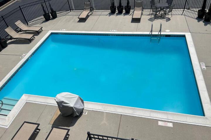Pool 9 of 22