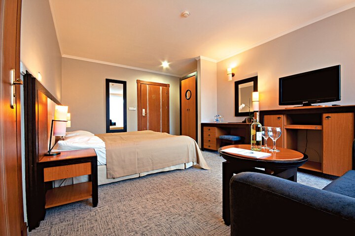Room 7 of 43