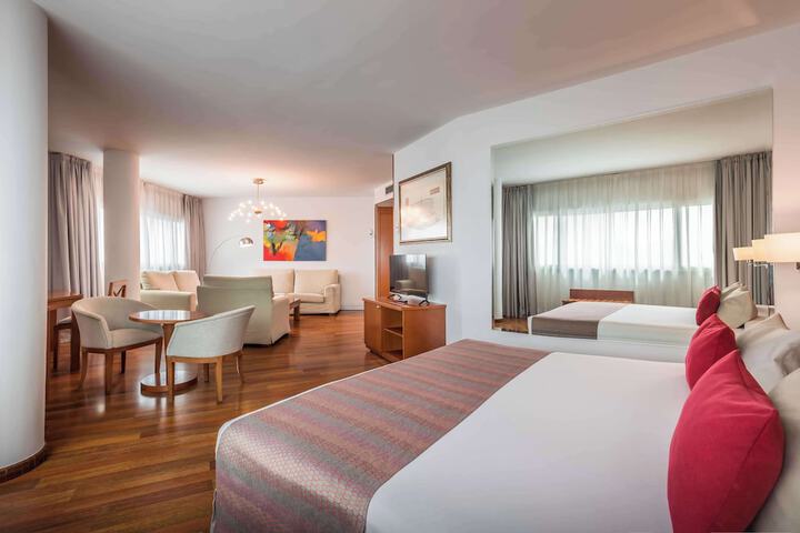 Room 16 of 75