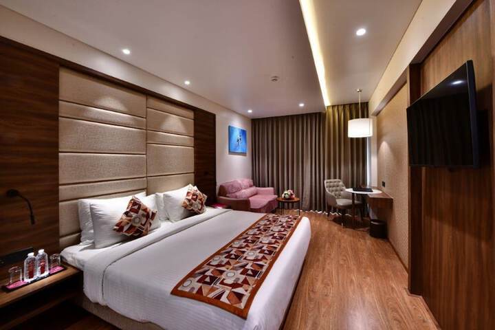 Room 15 of 61