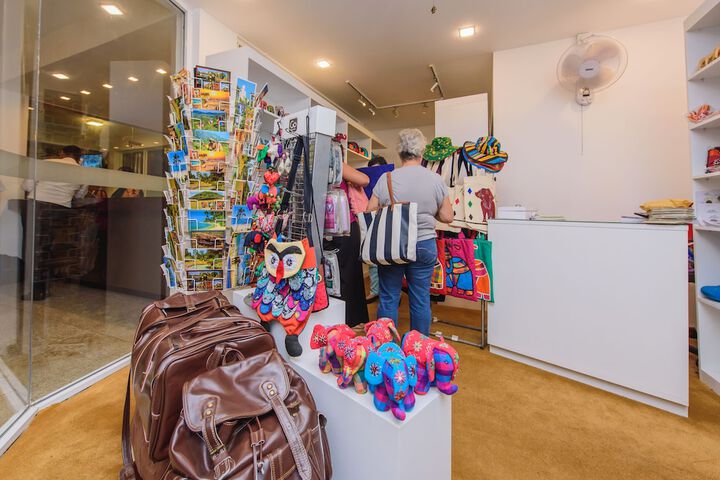 Gift Shop 113 of 210