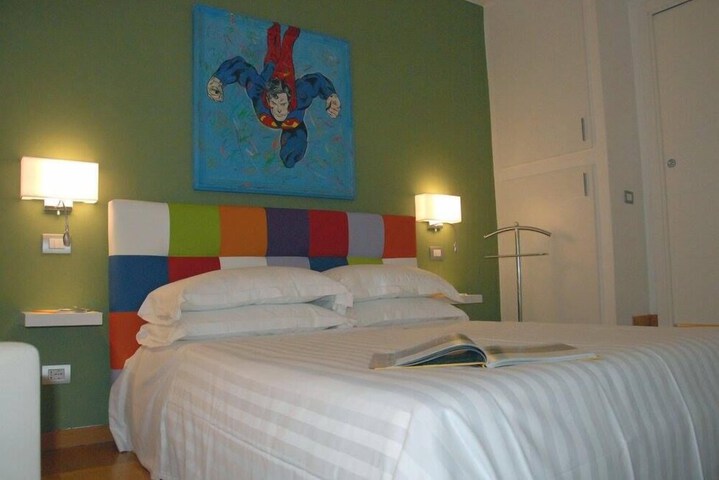 Room 10 of 54