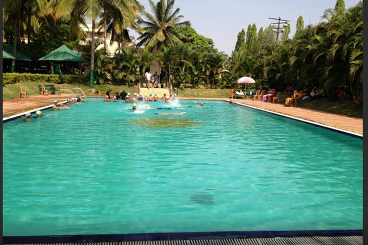 Pool 39 of 90