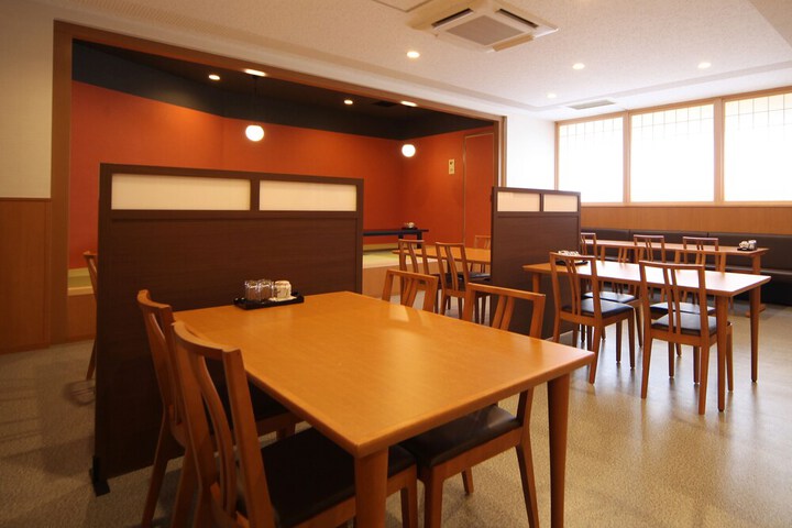 Dining Photos